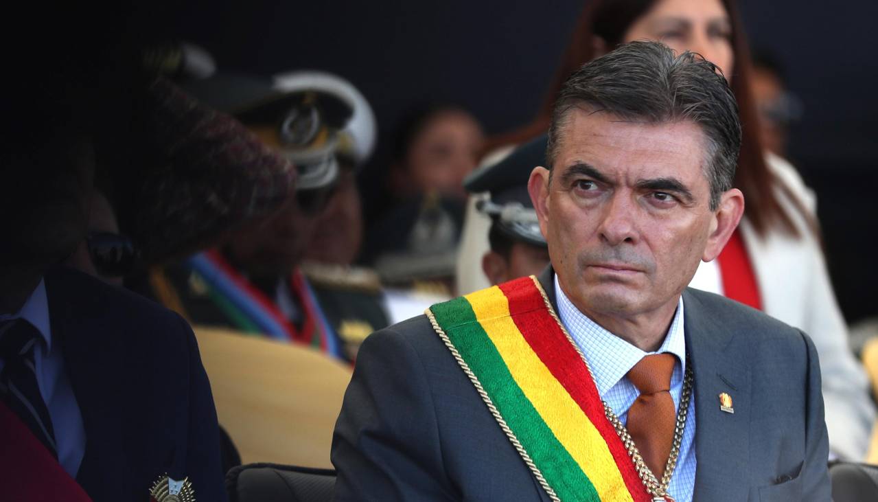 Paz anuncia un acuerdo con Argentina y Paraguay para redistribuir energía desde Bolivia