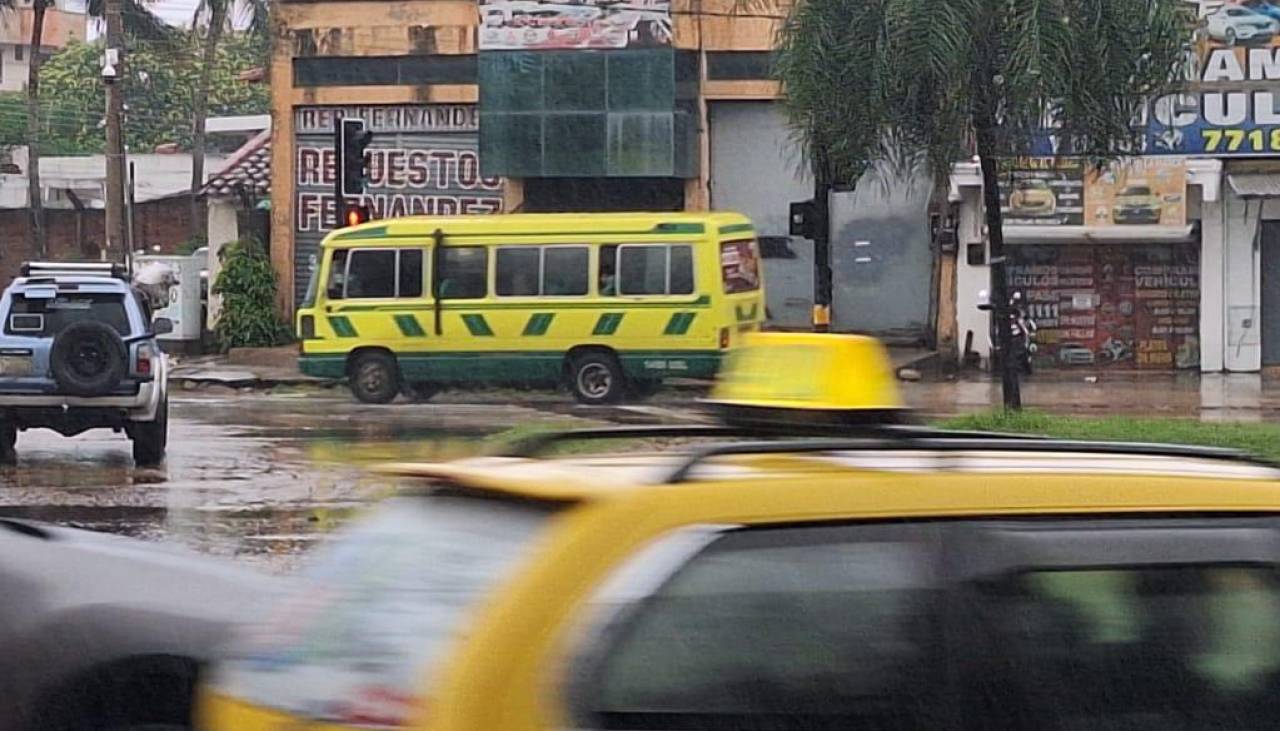 Transportistas anuncian ampliado y advierten con un paro y bloqueo departamental para que suba el pasaje en micro