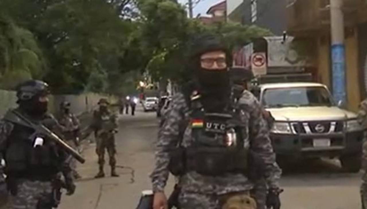 Megaperativo policial en la zona de Las Palmas en Santa Cruz