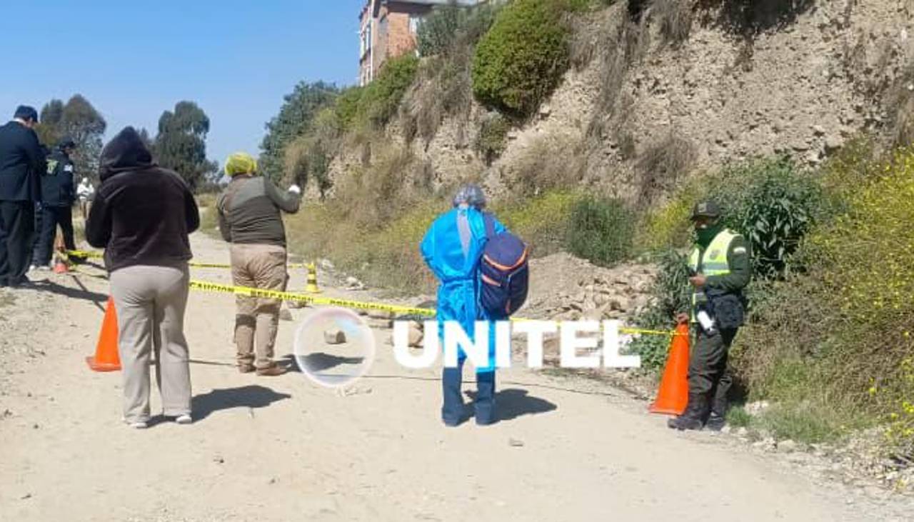 Hallan el cuerpo de una mujer en estado de descomposición en una bolsa de yute en La Paz