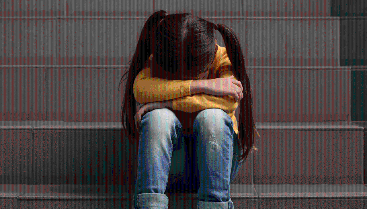 Madre le dio pastillas para dormir a su hija de 12 años para luego irse a bailar