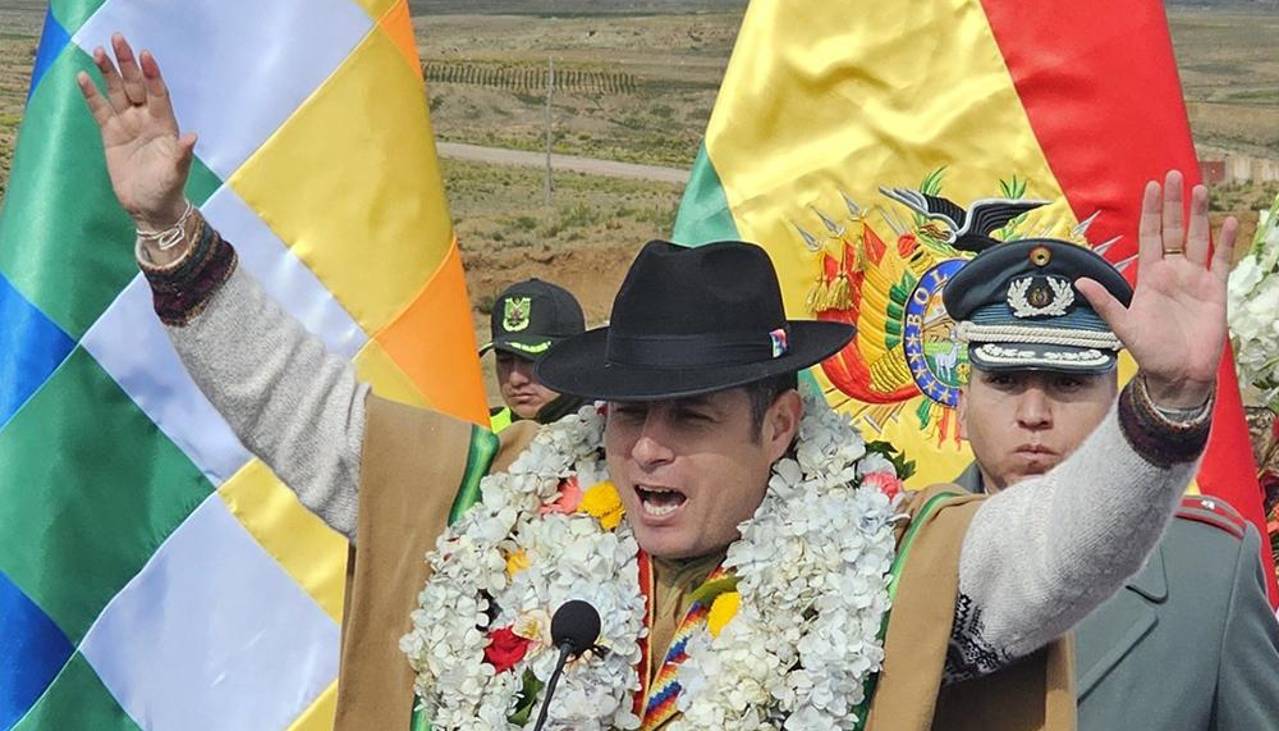 Asambleístas critican a Lara por el acto de celebración por el Día del Estado Plurinacional y dicen que busca protagonismo