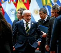 Lula homenajea al papa y a Mujica en cumbre del Mercosur