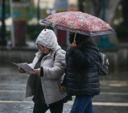 Pronostican temperaturas bajo cero en La Paz y recomiendan abrigar a los estudiantes por el retorno a clases