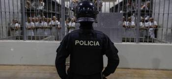 De sobrevivir a las pandillas a exigir un juicio justo, la lucha de familias salvadoreñas