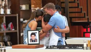 Oliver se quiebra en un mar de llanto al recordar a su mamá 