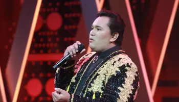 Juan Gabriel desata polémicas y explota contra todos 