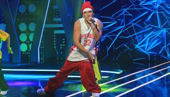 Duelo de velocidad: Eminem y Christina Aguilera se enfrentaron con ‘Rap God’