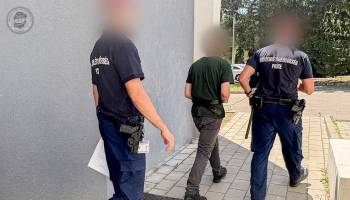 Detienen a un hombre que comía restos humanos robados de un hospital y cementerios en Hungría