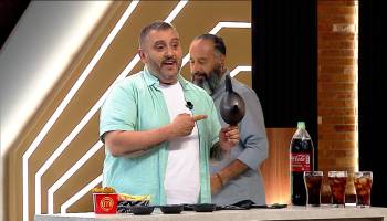 Todo se valió para conquistar al jurado: La ocurrencia de Alvinich en su devolución 