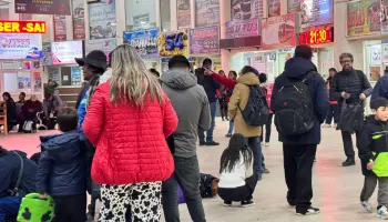 Familias aprovechan fin de semana largo para viajar y hay expectativa en los sectores gastronómico y hotelero