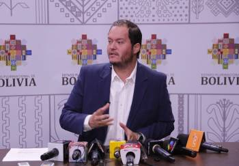 Orden de aprehensión contra Dorgathen es por una denuncia de exportación de gas sin autorización