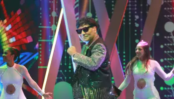 Jhonny Claros y la búsqueda de lindas y lindos chiquillos en la academia 