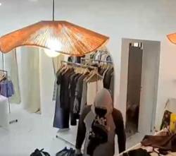 “No me saquen el celular”: el desesperado pedido de una trabajadora durante un violento robo
