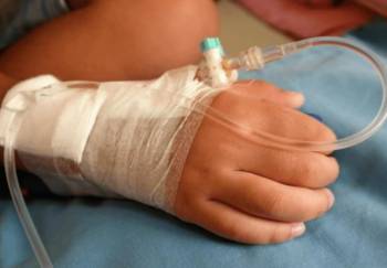 Autopsia revela que niño de dos años no se cayó y que recibió un golpe en la cabeza con un “objeto duro”, reporta Fiscalía