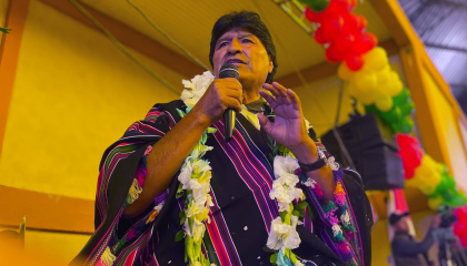 Evo Morales: “Desde el Gobierno se suman al juego de la derecha con congresos pagados e ilegales”