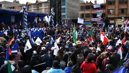 Tras iniciarse el congreso arcista del MAS en El Alto, evistas se declaran en emergencia y evalúan medidas