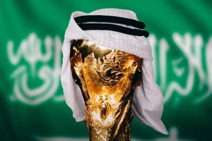 FIFA confirma a Arabia Saudita como sede del Mundial 2034 y celebra “la unión del fútbol sudamericano” para el 2030