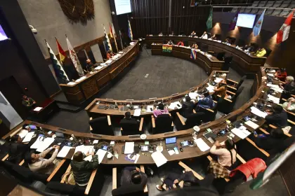 Tras observación del Ejecutivo, Senado deriva a la Cámara de Diputados el proyecto de ley de diferimiento de créditos 
