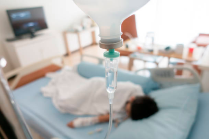 Niño herido tras incendio en su casa fue ingresado a terapia intensiva, hay otros tres afectados