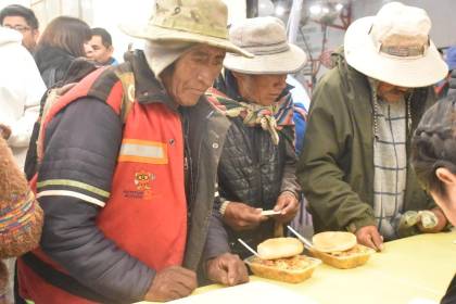 Ya no tendrán que dormir en la calle: El albergue de la Terminal de Buses de La Paz abre sus puertas