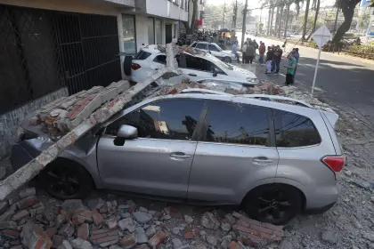 Temblor en Colombia: Hay al menos 21 muertos y personas atrapadadas en edificio derrumbado