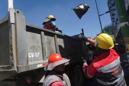 Alcaldía demanda a La Paz Limpia cumplir su contrato y retomar el servicio de recojo de basura tras más de 10 días de conflicto