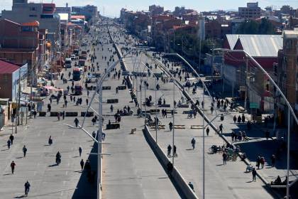 La ABC reporta más de 70 puntos de bloqueo este jueves, Cochabamba y La Paz siguen siendo los más afectados