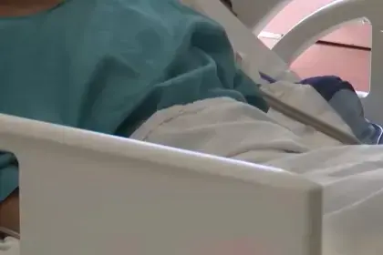 En estado crítico: Niño que fue quemado junto a su madre tiene el 55% de su cuerpo dañado