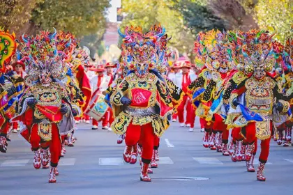 Este viernes es el lanzamiento del Carnaval de Oruro 2026, se prepara una noche llena de alegría y cultura