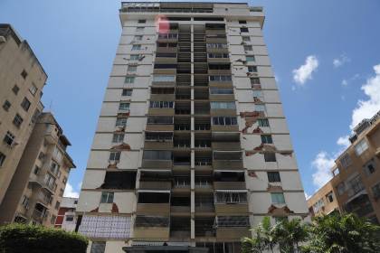 Se eleva a 2.295 los fallecidos por el doble terremoto de hace una semana en Venezuela