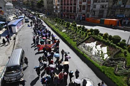 En medio del llamado al diálogo del Gobierno, sectores se radicalizan y crece tensión por escasez de alimentos