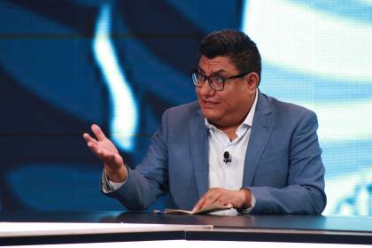 Encuesta electoral refleja “insatisfacción de los bolivianos frente a la oferta electoral”, observa economista