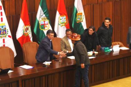 Gobierno y COB esperan el informe sobre los detenidos para reinstalar el diálogo; la Túpac analiza respuesta a su pliego 