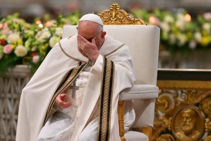 El Papa se agrava: Esto es lo que se sabe de su “crítico” estado de salud