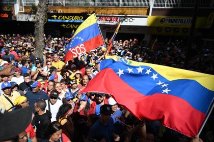 Crece la tensión en Venezuela a pocas horas de la posesión presidencial