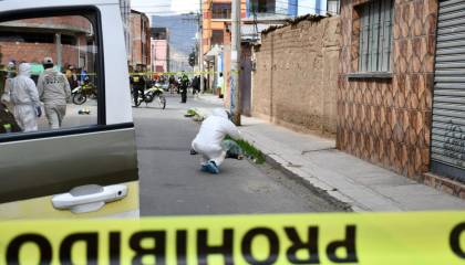 La Paz: Mujer que murió apuñalada fue implicada en el presunto robo de un celular, dice la Fiscalía 