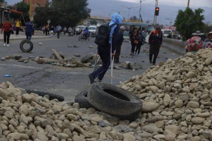 Pese a la intervención policial, aún se registran al menos 20 puntos de bloqueos en el país