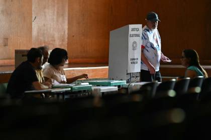 Elecciones en Brasil: Cierran las urnas y población se prepara para conocer los resultados