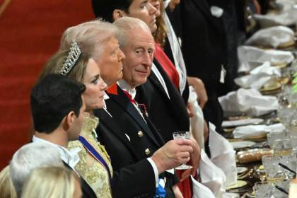 Whisky de más de $us 60.000, pollo relleno y helado, así es el banquete ofrecido por el rey Carlos III por la visita de Trump