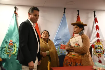 Lara: “Ambos tienen que ceder, el presidente Paz y los movilizados tienen que poner de su parte” 