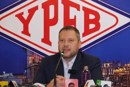 Gobierno pide a bloqueadores dejar transitar a cisternas que ingresarán con más de 75 millones de litros de combustible
