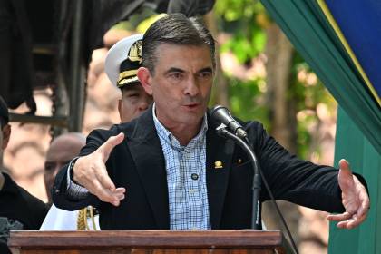 Según Paz, la economía se está recuperando, pero “hay un lastre” que “nos perjudica”
