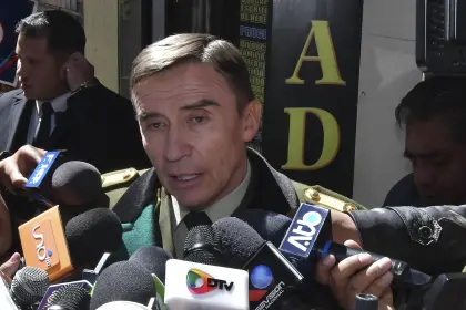 Abogado: Tras audio atribuido a Sokol el Ministerio Público debe investigar “sistema corrupto” en cambios de destino en la Policía