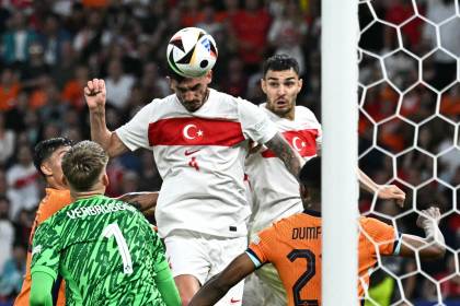 Minuto a minuto: Akaydin abre el marcador para Turquía ante Países Bajos (0-1)