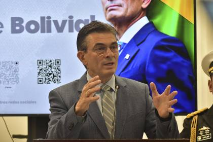 El presidente Paz se reúne con los alcaldes electos del país en la Casa Grande para trazar la ruta de las regiones