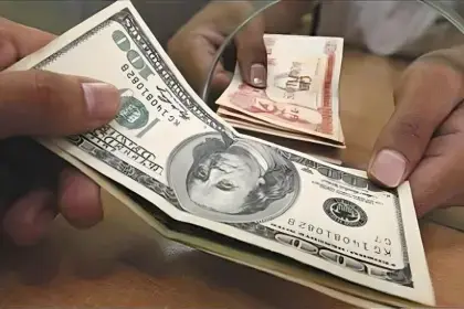 El dólar referencial baja a menos de Bs 10 para la venta por primera vez en más de un mes