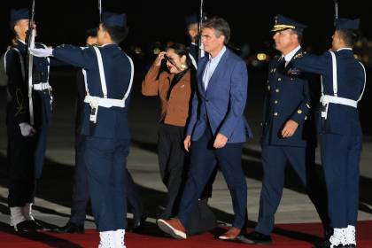Paz se reunirá con Fujimori para “restablecer el diálogo diplomático” en su primera visita oficial a Perú