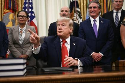Donald Trump anuncia acuerdo para poner fin a la guerra con Irán