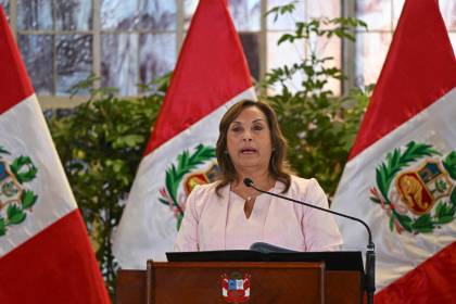 El Congreso de Perú destituye a la presidenta Dina Boluarte